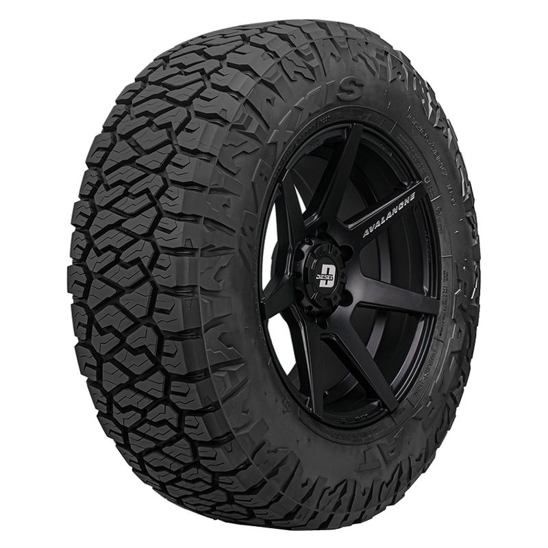 Maxxis AT811 285/50 R22